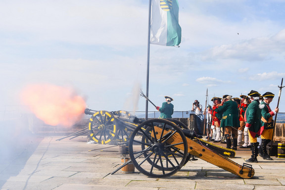 Artilleriemanöver auf Festung Königstein